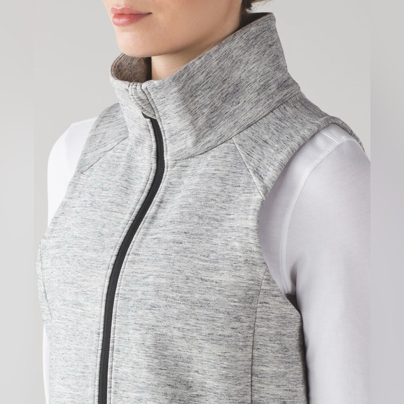 Lululemon Going Places Heathered Gray Vest 6 - Picture 3 of 12